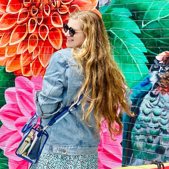 Meet your Posher, Kami - Picture 8 of 8